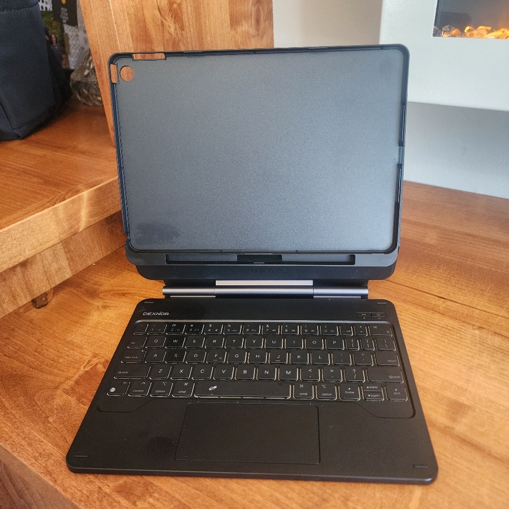 Denkor Black Tablet Case - Picture 4 of 4